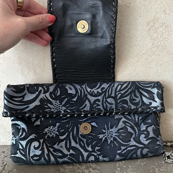 Leather clutch/wristlet - Picture 6 of 9